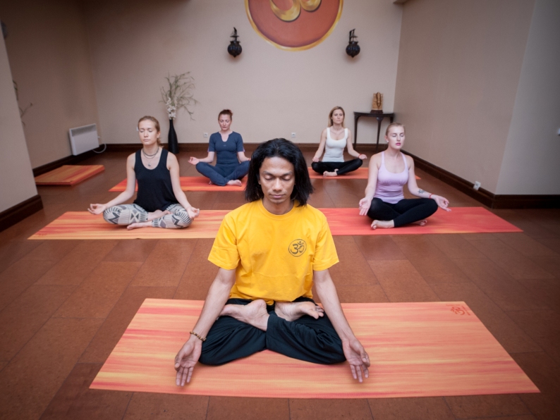 Yoga teacher 